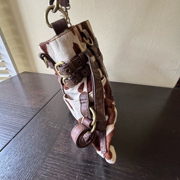 Steven by Steve Madden brown, white calf hair cowhide shoulder bag - Picture 6 of 15